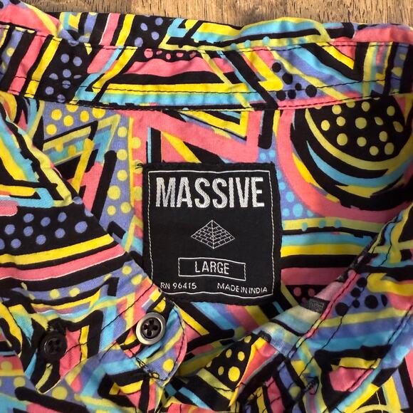 Massive Men’s Vaperwave 90s Patterned Cotton Button Front Short Sleeve Size L - Picture 5 of 8